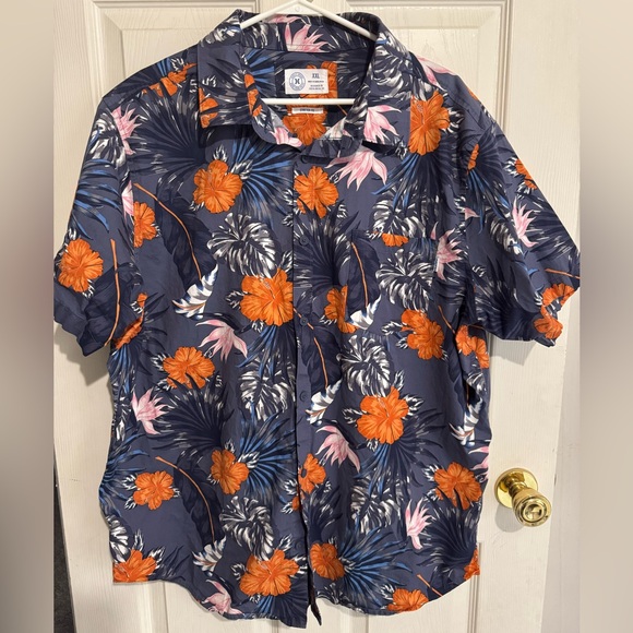 Hurley Other - Hurley Hawaiian Print Stretch Fit Button Down Shirt